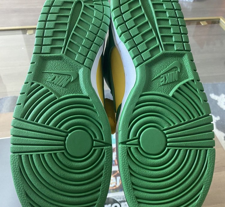 Nike Supreme Dunk High By Any Means Brazil