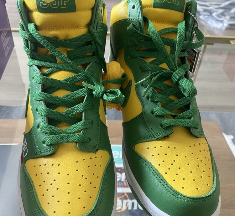 Nike Supreme Dunk High By Any Means Brazil