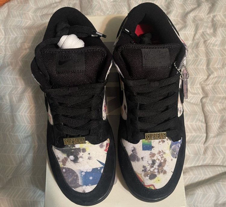 Nike Supreme Dunk Low