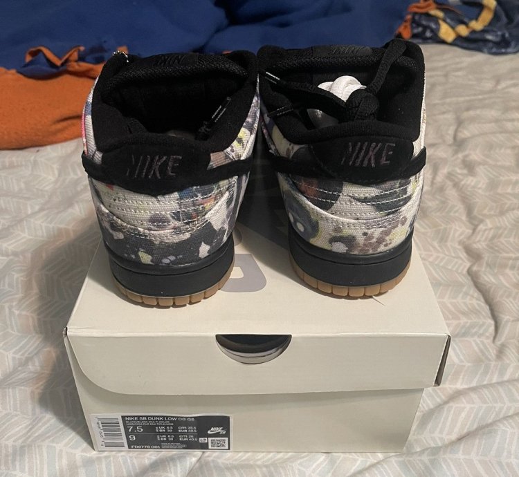 Nike Supreme Dunk Low