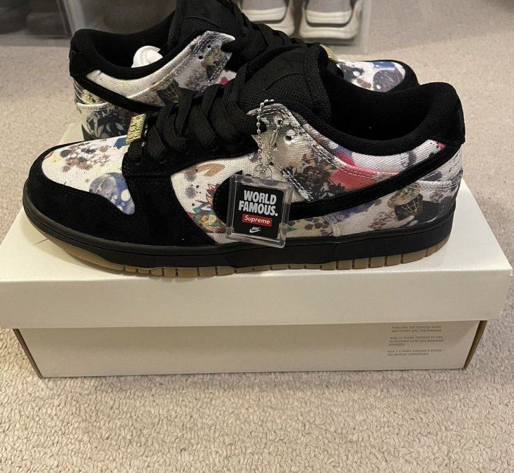 Nike Supreme Dunk Low Rammellzee