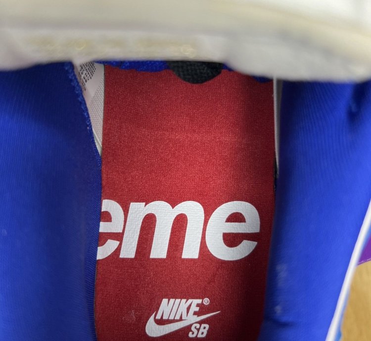 Nike Supreme Dunk Sb Supreme Stars Hyper Royal