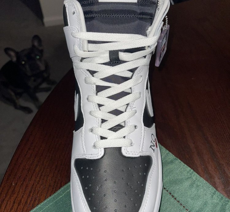 Nike Supreme Dunks Sz 10