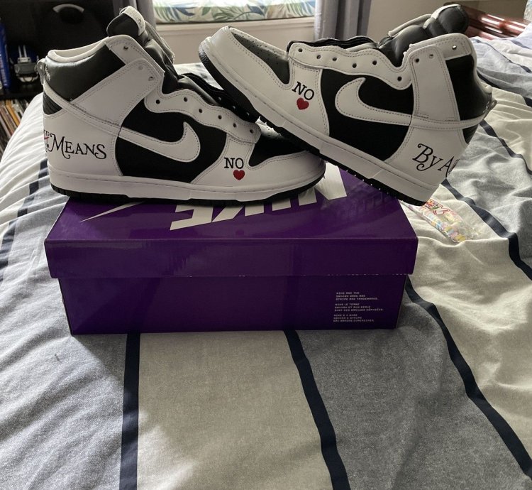 Nike Supreme Sb Dunk High Og Qs Stormtrooper Necklace