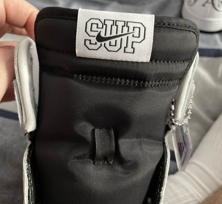 Nike Supreme Sb Dunk High Og Qs Stormtrooper Necklace