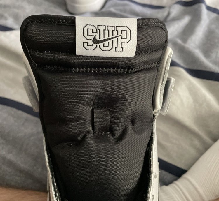 Nike Supreme Sb Dunk High Og Qs Stormtrooper Necklace