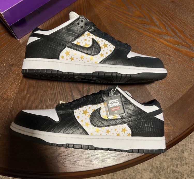 Nike Supreme Sb Dunk Low