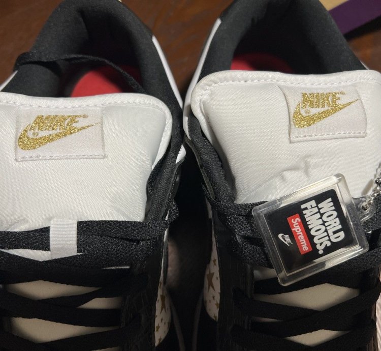 Nike Supreme Sb Dunk Low