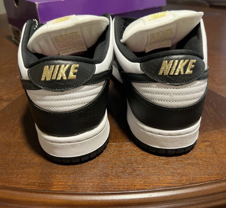 Nike Supreme Sb Dunk Low