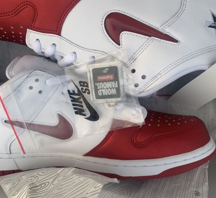Nike Supreme Sb Dunk Low Red