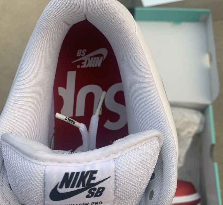 Nike Supreme Sb Dunk Low Red