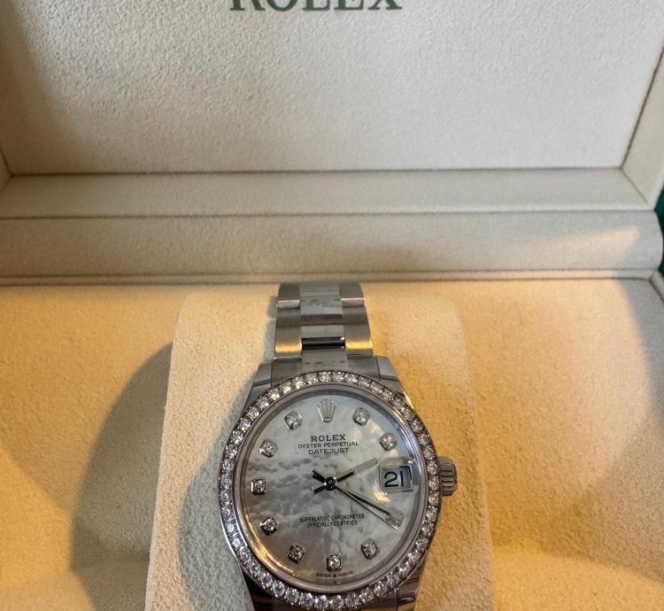 Rolex Datejust 31 31mm Rolex Datejust 31mm Mop Dial Diamond Bezel Markers Oyster