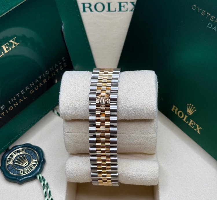 Rolex Datejust 31 Champagne Index Dial Two Tone Yellow Gold Diamond Bezel Jubilee Bracelet