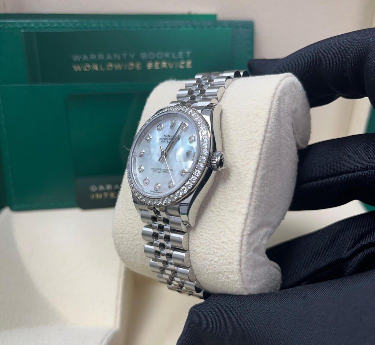 Rolex Datejust 31 Diamond Bezel - White Mother-of-pearl Diamond Dial - Jubilee 278384rbr