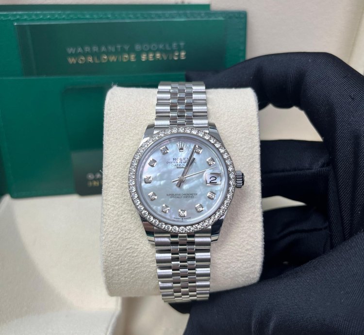 Rolex Datejust 31 Diamond Bezel - White Mother-of-pearl Diamond Dial - Jubilee 278384rbr