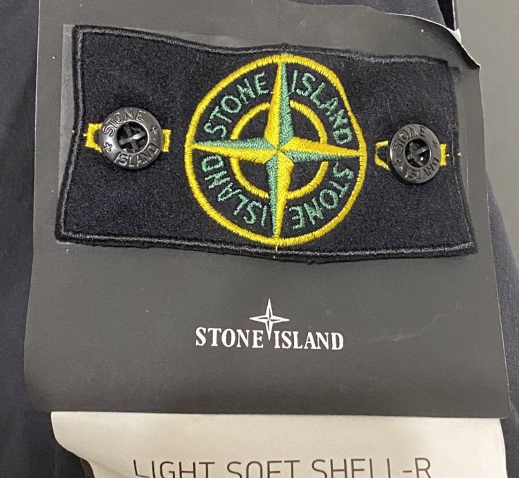 Stone Island Black Soft Shell- -dye Jacket
