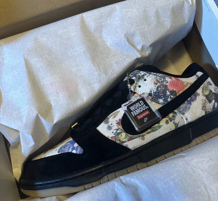 Nike Supreme Sh Dunk Low - Rammellzee