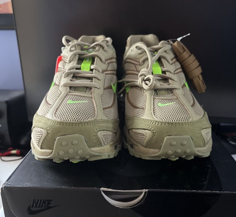 Nike Supreme Shox Ride 2 Sp Neutral Olive