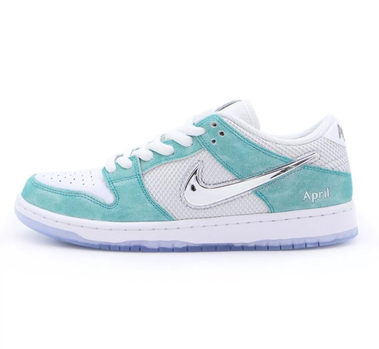 Nike Sb Dunk Low Pro Qs Turbo Green Silver Fd2562-400