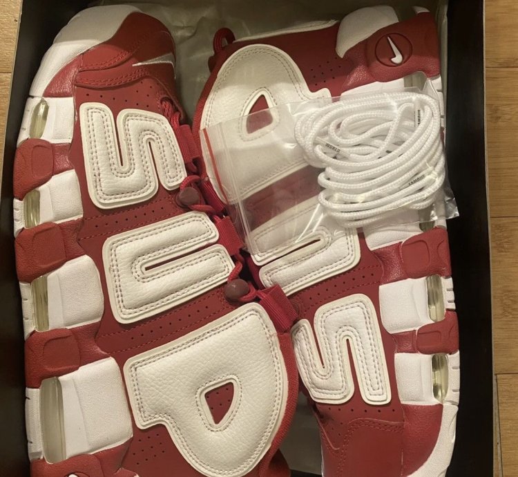 Nike Supreme Uptempo