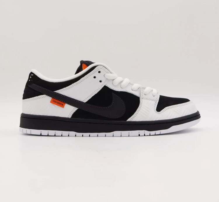 Nike Sb Dunk Low Pro Qs Black White Safety Orange Fd2629-100 Tightbooth