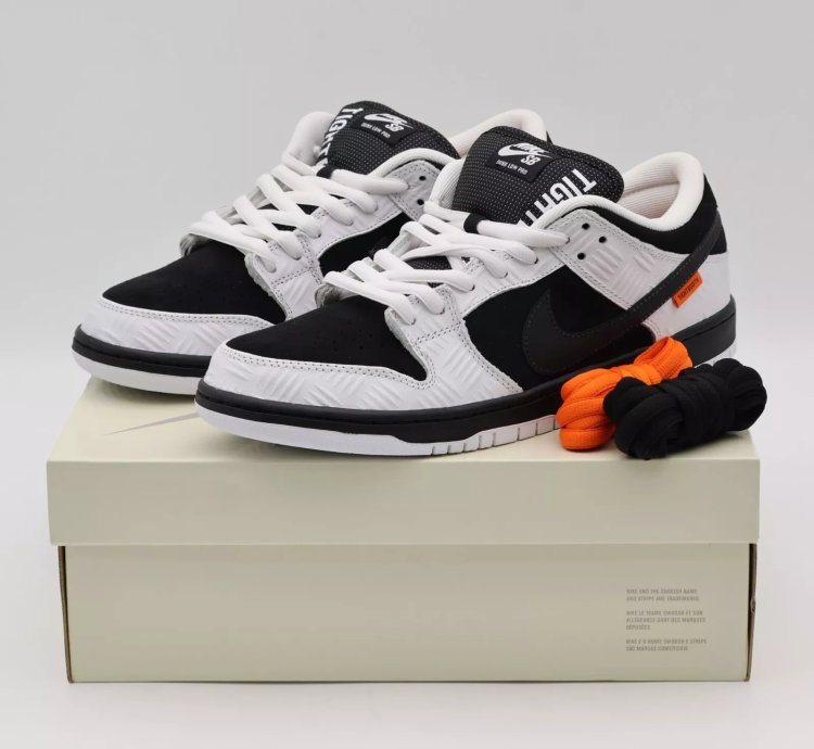Nike Sb Dunk Low Pro Qs Black White Safety Orange Fd2629-100 Tightbooth