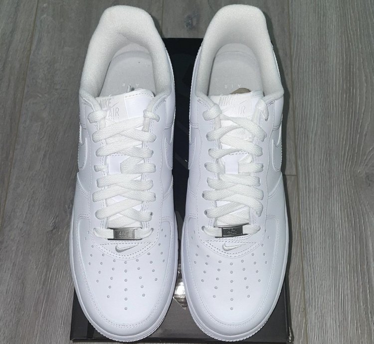 Nike Supreme White Air Force 1