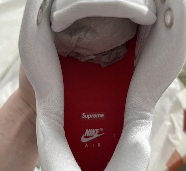 Nike Supreme Zoom Courtposite White Red
