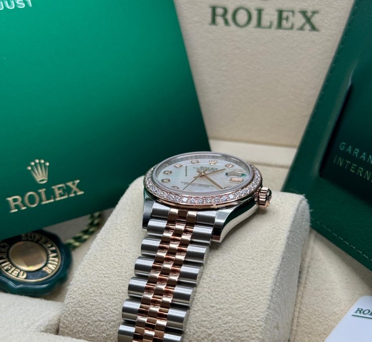 Rolex Datejust 31 New 2024 Mother Of Pearl Diamond Dial Diamond Bezel Two Tone Rose Gold Jubilee
