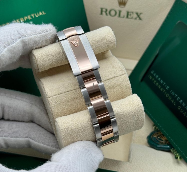 Rolex Datejust 31 New 2024 Mother Of Pearl Diamond Dial Diamond Bezel Two Tone Rose Gold Oyster