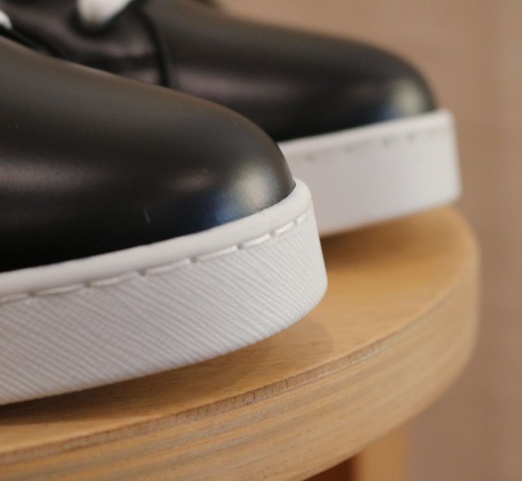 Nwt Prada Lane Spazzolato Leather Sneakers