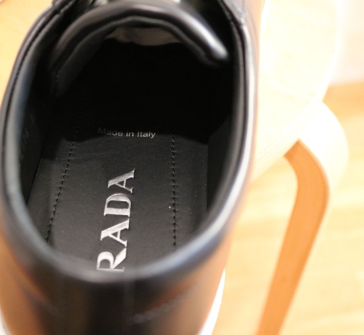 Nwt Prada Lane Spazzolato Leather Sneakers