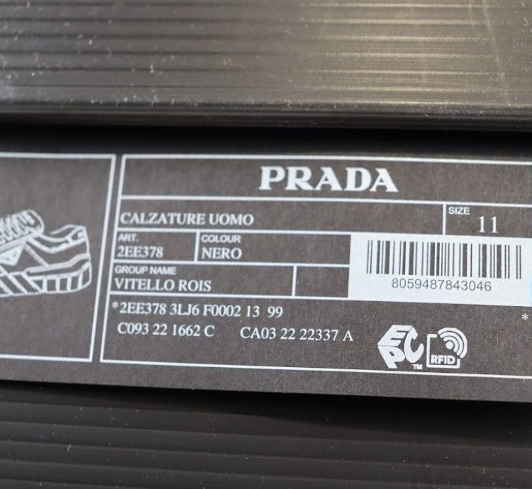 O1rshd Low Top Logo Leather Sneakers In Black