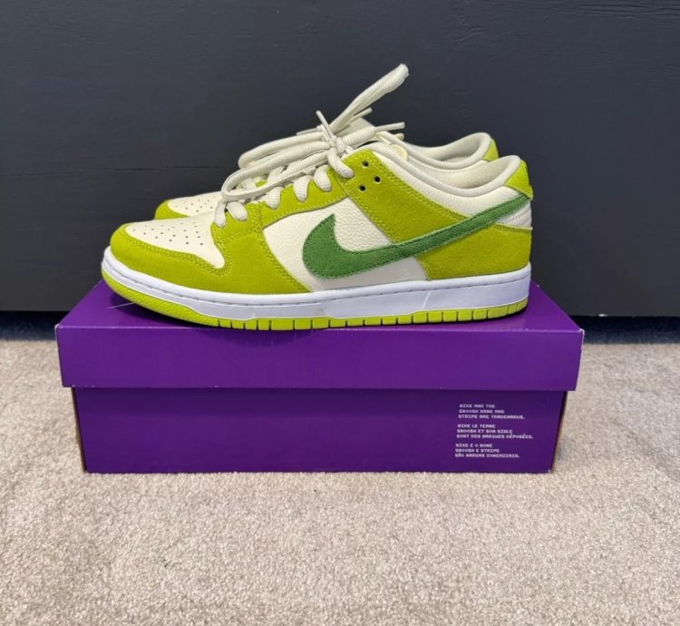 Nike Sb Dunk Low Green Apple 2022 - Size 13 - Dm0807 300 12555-3