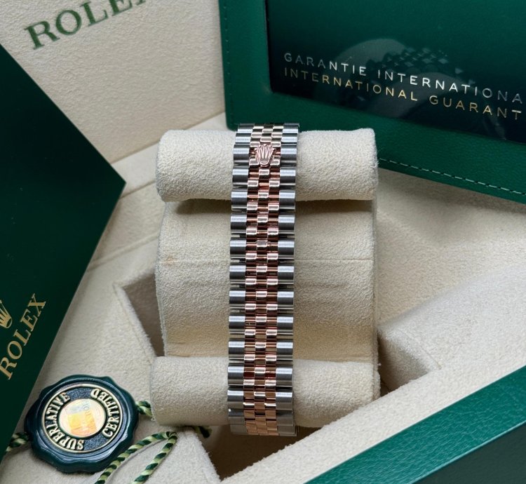 Rolex Datejust 31 New 2024 Sundust Pink Diamond Dial Diamond Bezel Two Tone Rose Gold Jubilee
