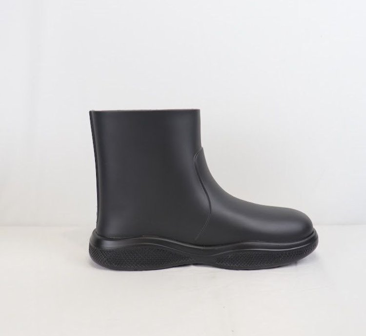 O1rshd1 Rubber Chelsea Boots In Black