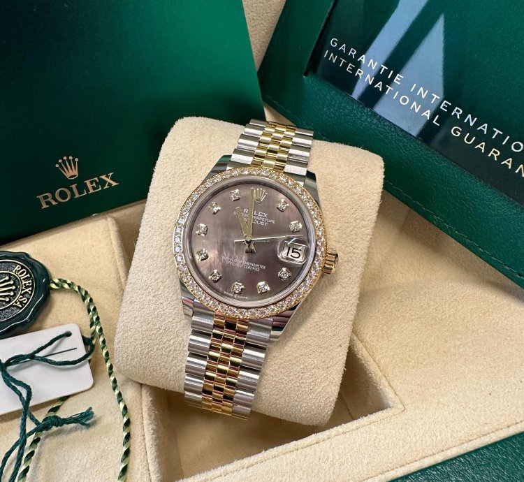 Rolex Datejust 31 New 2024 Tahitian Dark Mother Of Pearl Dial Two Tone Yellow Gold Diamond Bezel