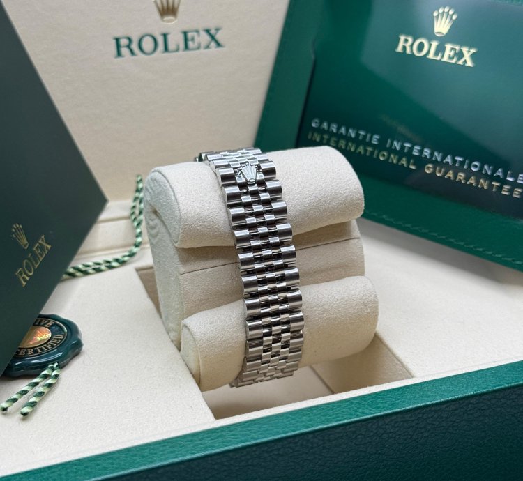 Rolex Datejust 31 New 2025 Pink Diamond Dial Diamond Bezel Stainless Steel Jubilee Bracelet