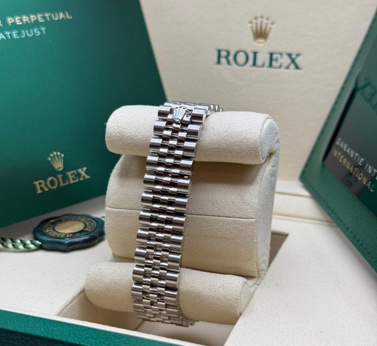 Rolex Datejust 31 New 2025 Pink Diamond Pave 6 Dial Diamond Bezel Stainless Steel Jubilee