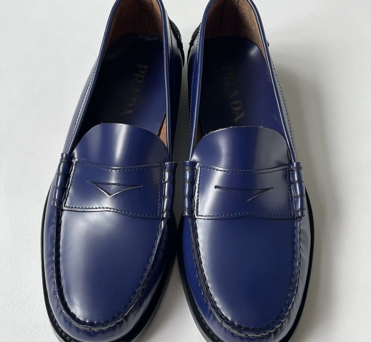 Polished Cobalt Blue Leather Loafers