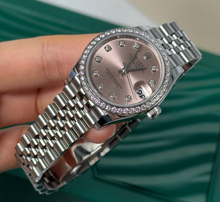 Rolex Datejust 31 Pink Diamond Dial Diamond Bezel Jubilee