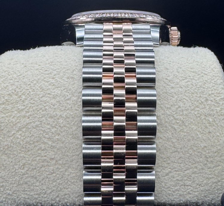 Rolex Datejust 31 Silver Diamond Dial Unworn