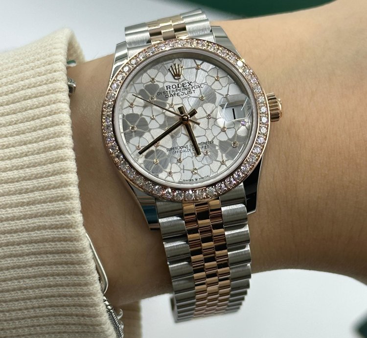 Rolex Datejust 31 Silver Flower Diamond Bezel Jubilee