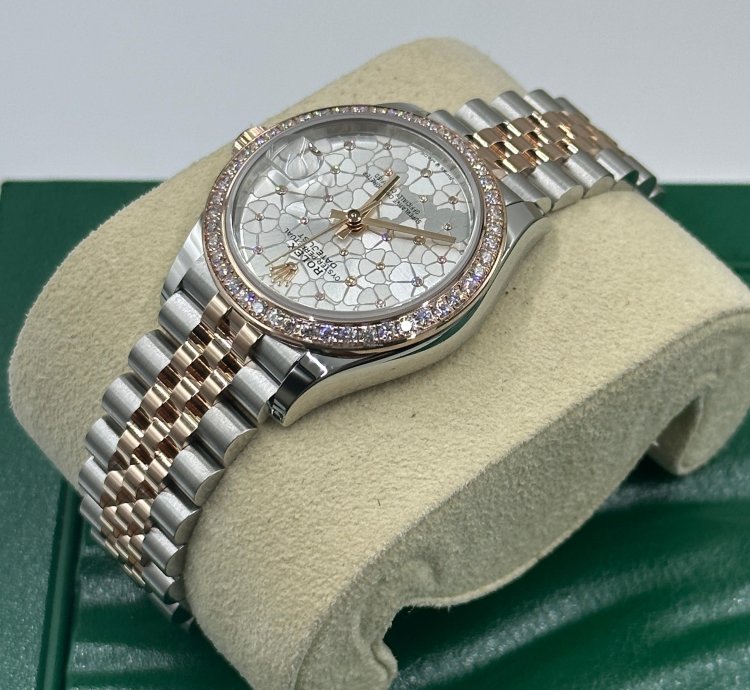 Rolex Datejust 31 Silver Flower Diamond Bezel Jubilee