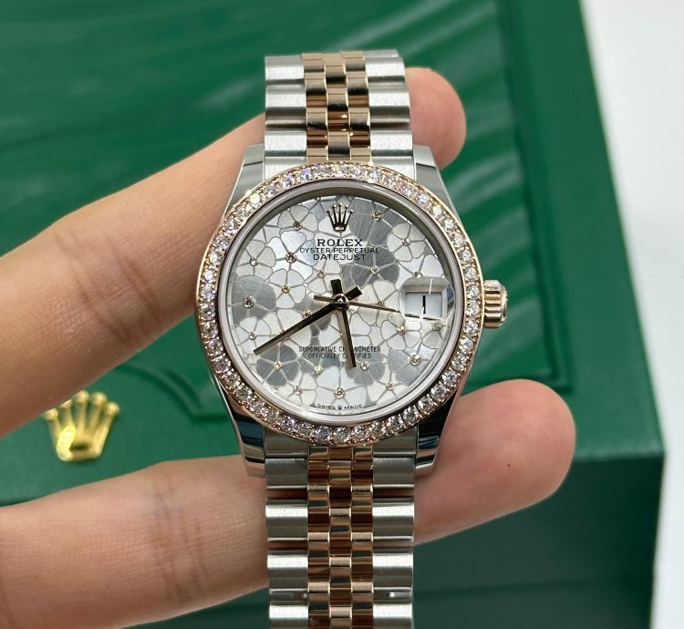 Rolex Datejust 31 Silver Flower Diamond Bezel Jubilee