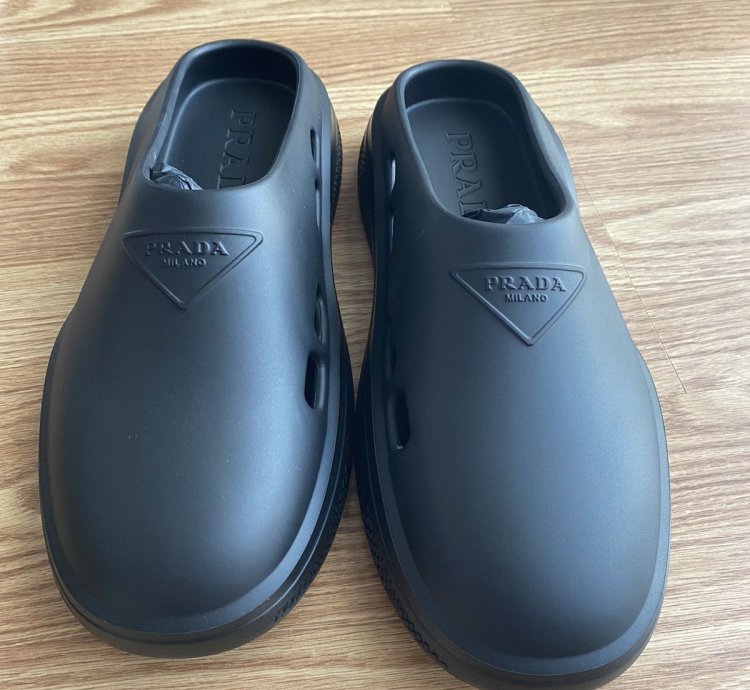 Prada - Mellow Mule