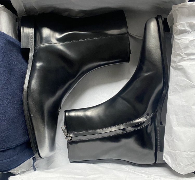Prada 1650 Black And Silver Nuanced Leather Boot