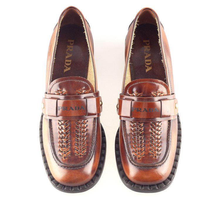 Prada 2020 Ready To Wear Brown Leather Loafers 38 5 Eu