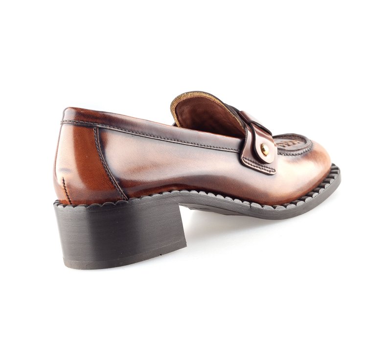 Prada 2020 Ready To Wear Brown Leather Loafers 38 5 Eu