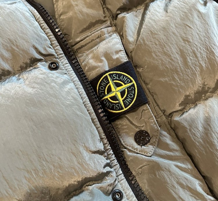 Stone Island Down Vest Military Green Large Nwt